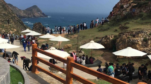 Các quần thể nghỉ dưỡng FLC “cháy phòng” dịp Tết Mậu Tuất 2018