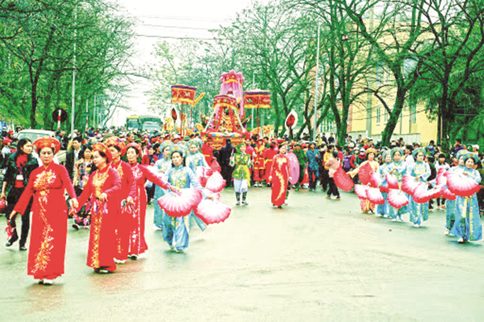 Bỗng nhiên ngược về nỗi nhớ Bỗng nhiên ngược về nỗi nhớ