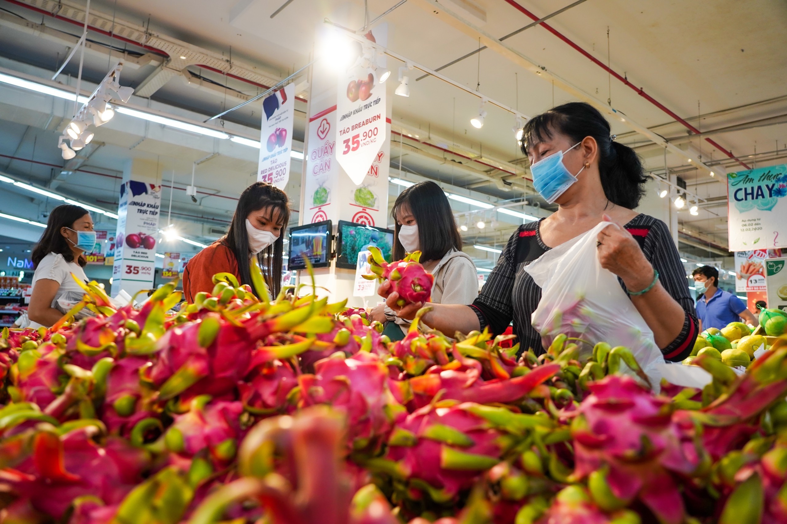 Chung tay hỗ trợ tiêu thụ nông sản