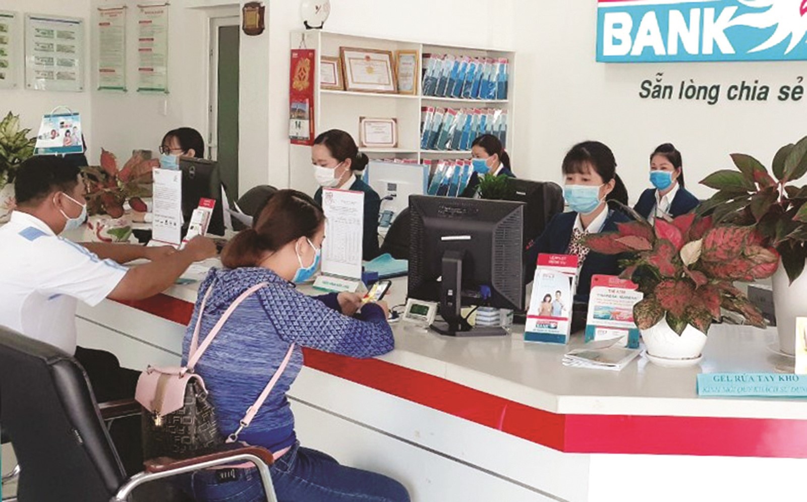 gui tien nho le o ngan hang co loi