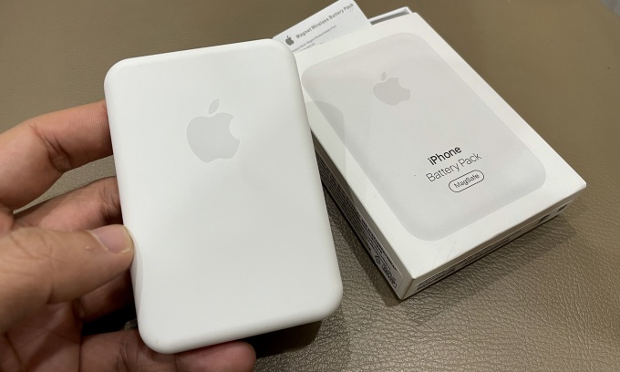 pin sac nhai apple magsafe ban tran lan