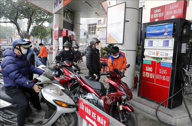 nhieu ap luc vi gia xang dau tang cao