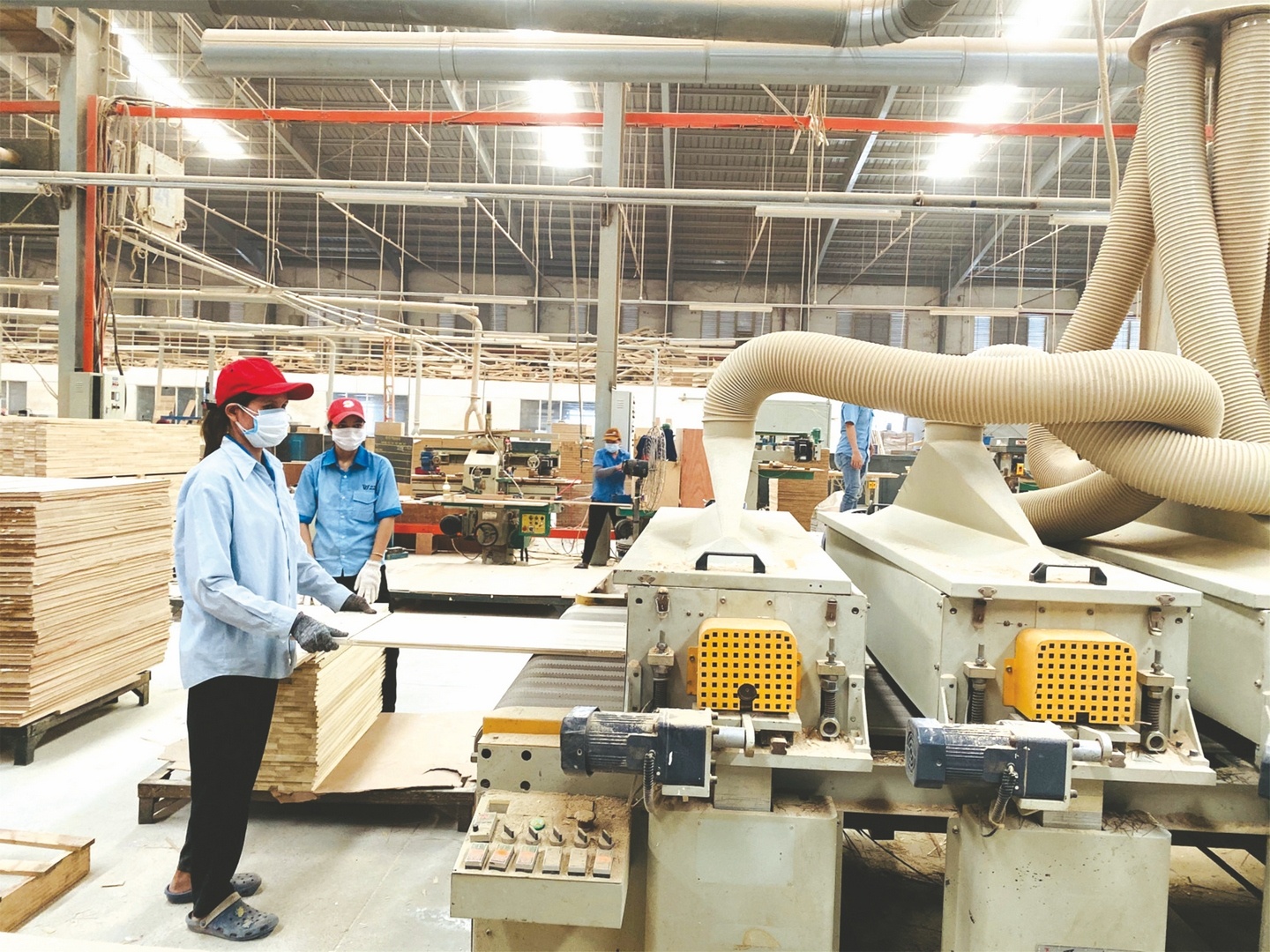 nganh go voi thach thuc ve nguon cung nguyen lieu