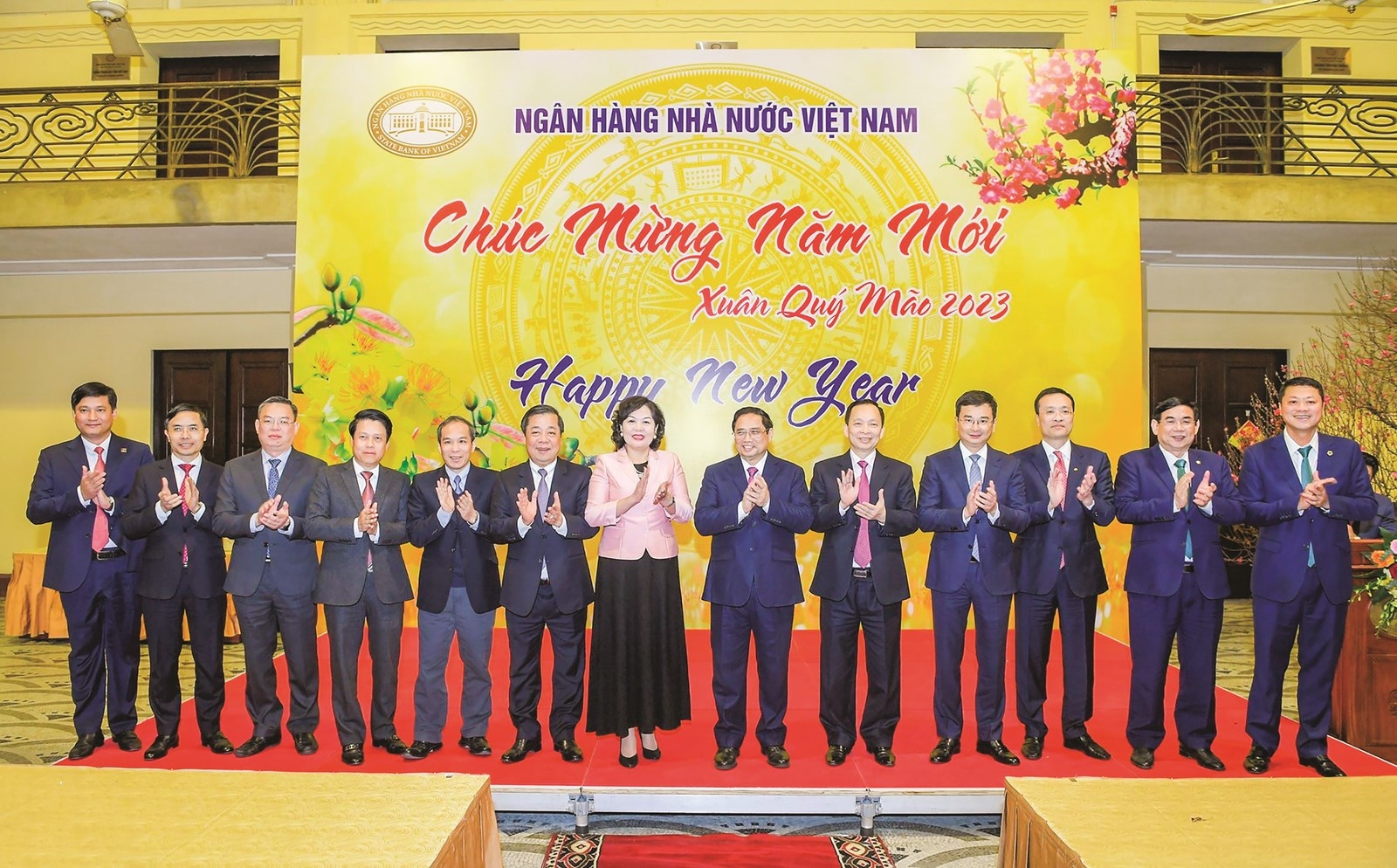 chu dong thich ung linh hoat hanh dong quyet liet hieu qua nhiem vu chinh tri