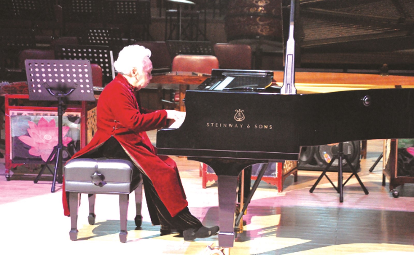 Người thầy của nhiều nghệ sĩ tài danh nguoi thay cua nhieu nghe si tai danh