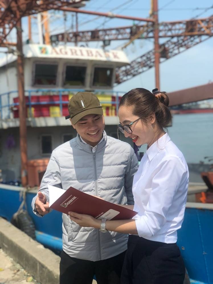 nganh ngan hang quang tri dong hanh cung nguoi dan doanh nghiep phat trien kinh te