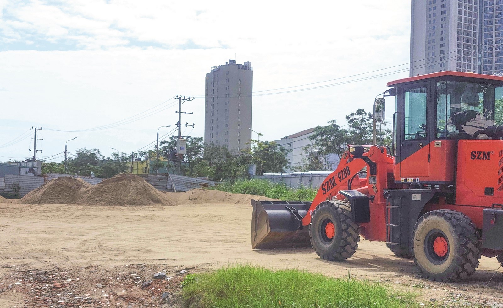 khi gia cat xay dung leo thang