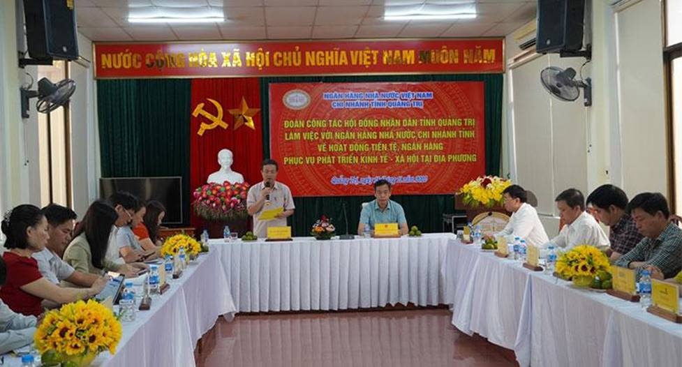 nganh ngan hang tinh quang tri day manh chuyen doi so