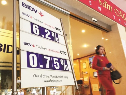 Người dân vẫn chọn kênh gửi tiền an toàn, hiệu quả