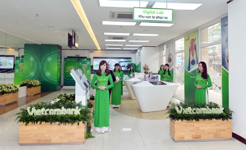 Vietcombank ra mắt không gian giao dịch công nghệ số Vietcombank ra mắt không gian giao dịch công nghệ số