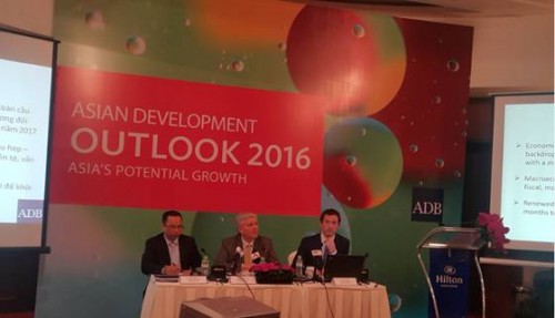ADB dự báo kinh tế tăng trưởng 6,7% trong năm 2016