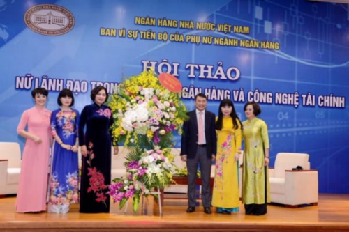 Nữ lãnh đạo trong lĩnh vực ngân hàng và công nghệ tài chính
