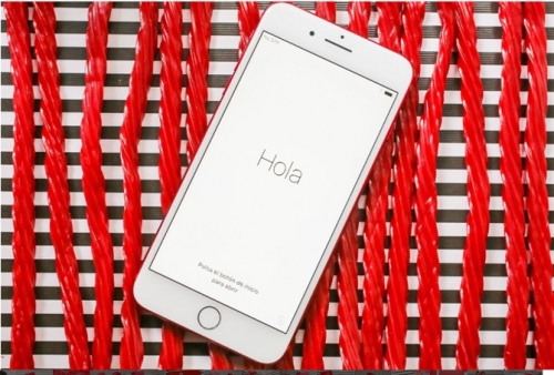 Mở hộp iPhone 7 Plus phiên bản màu đỏ vừa công bố