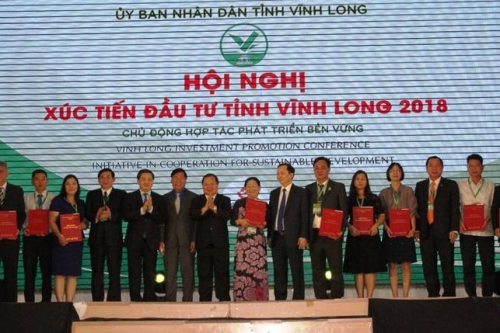 Ngân hàng cam kết cho vay 1.800 tỷ đồng ở Vĩnh Long Ngân hàng cam kết cho vay 1.800 tỷ đồng ở Vĩnh Long