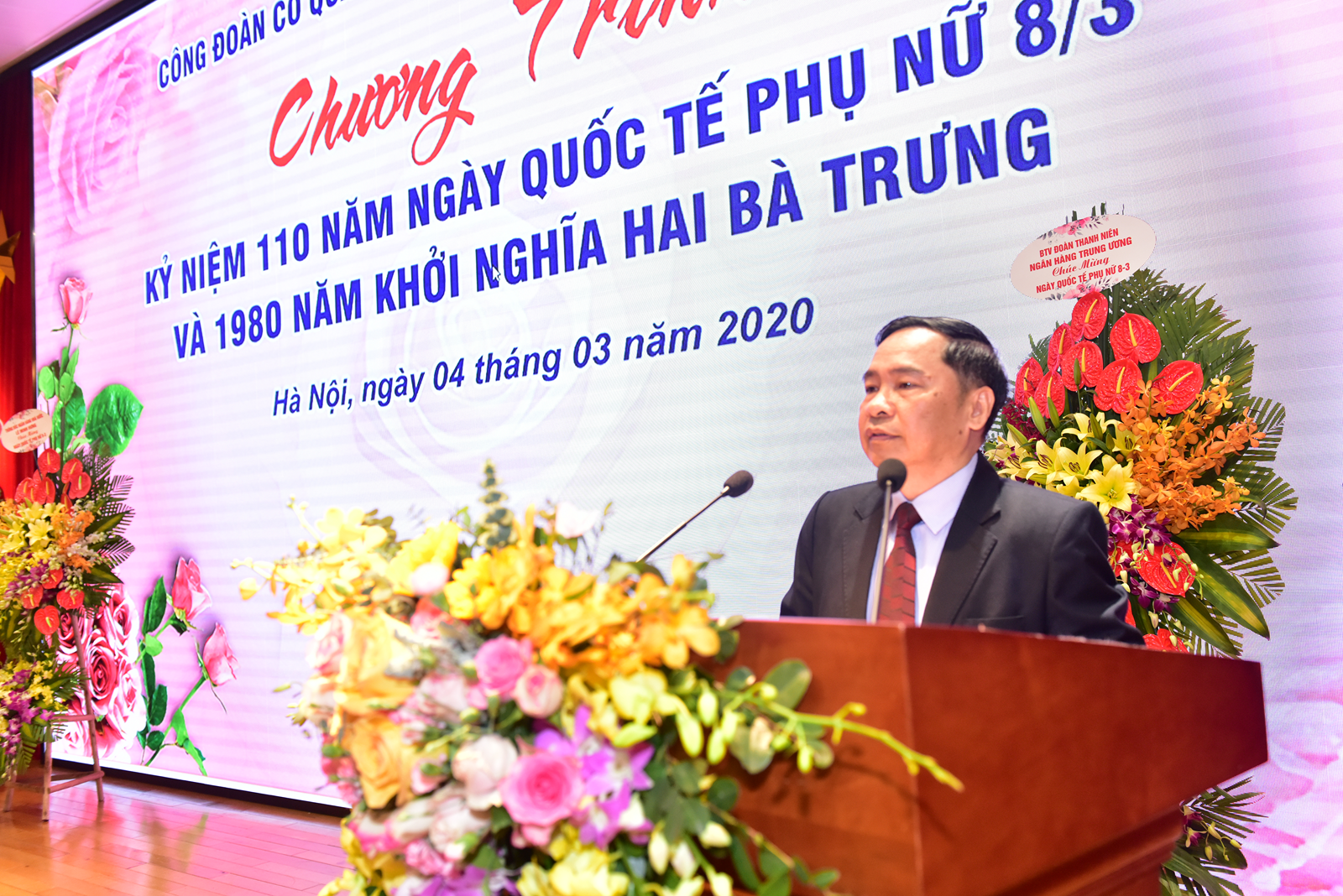 Công đoàn Cơ quan NHNN Trung ương kỷ niệm ngày Quốc tế phụ nữ 8/3 cong doan co quan nhnn trung uong ky niem ngay quoc te phu nu 83