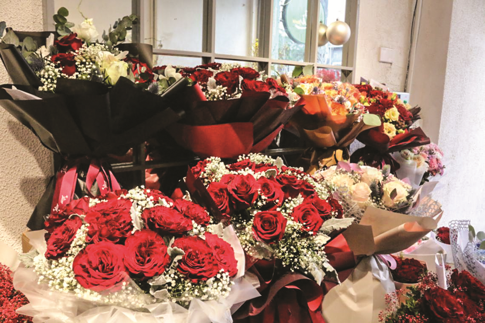 Hoa nhập khẩu tiền triệu hút khách Hoa nhập khẩu tiền triệu hút khách