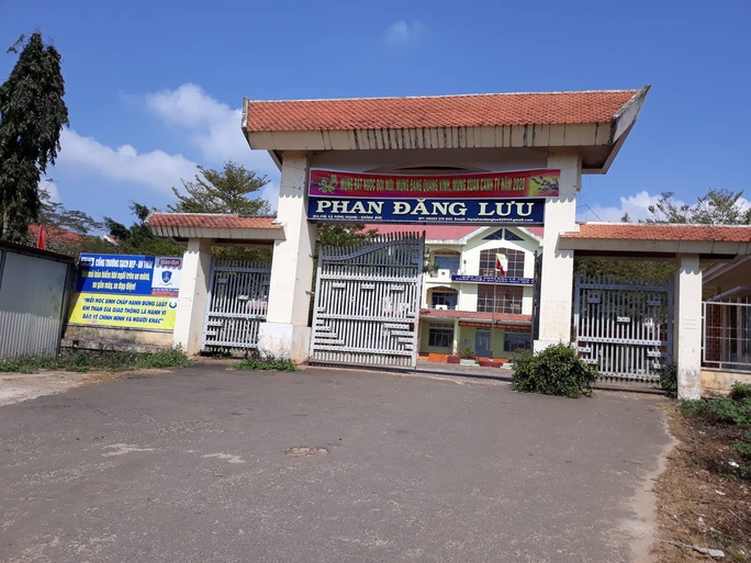 Cảnh báo tín dụng đen vào trường học Cảnh báo tín dụng đen vào trường học