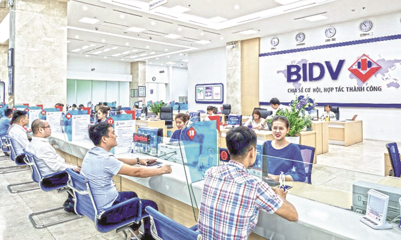 Nhà băng hy sinh lợi nhuận vì lợi ích chung Nhà băng hy sinh lợi nhuận vì lợi ích chung