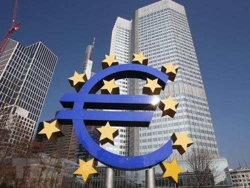 ECB bất ngờ giữ nguyên lãi suất ECB bất ngờ giữ nguyên lãi suất