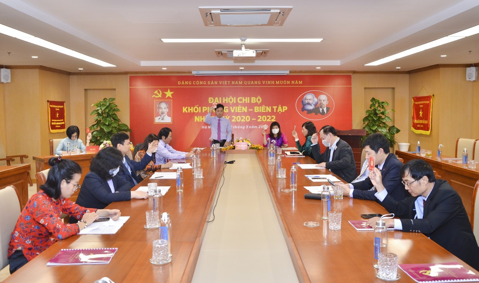 dai hoi chi bo khoi phong vien bien tap thanh cong tot dep