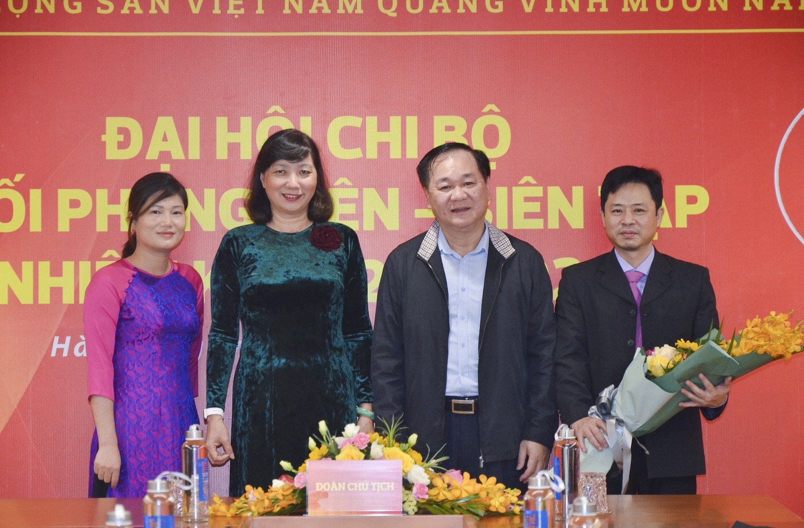 dai hoi chi bo khoi phong vien bien tap thanh cong tot dep