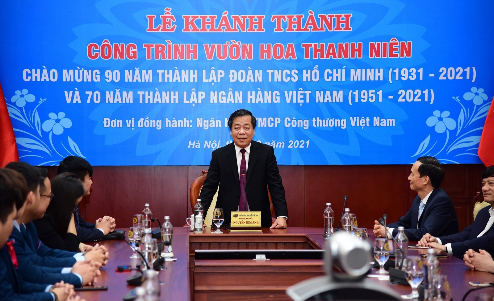 doan thanh nien ngan hang trung uong khanh thanh cong trinh vuon hoa thanh nien
