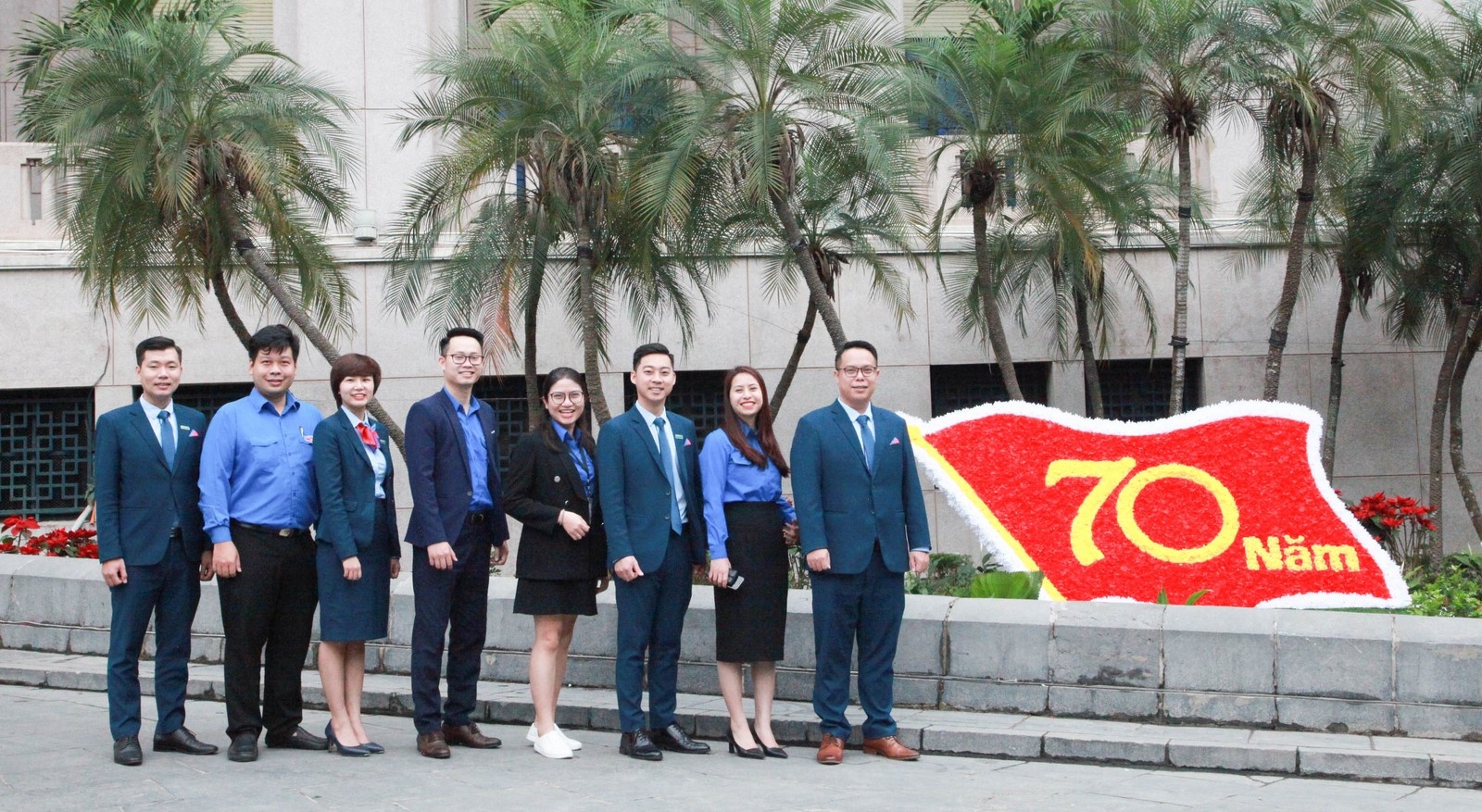 doan thanh nien ngan hang trung uong khanh thanh cong trinh vuon hoa thanh nien