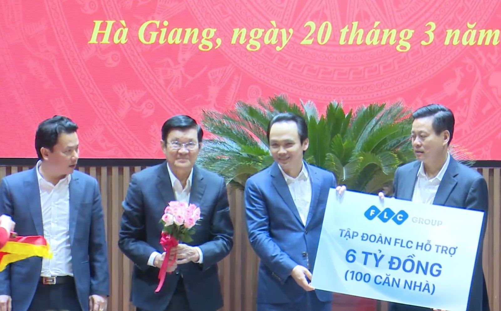 flc trao 6 ty tien mat xay 100 can nha cho nguoi ngheo ha giang