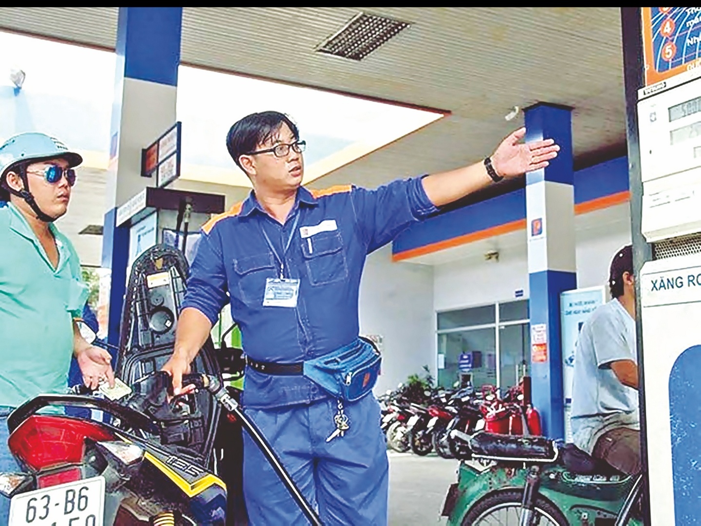 giam thue xang dau chap nhan hut thu de ho tro nen kinh te