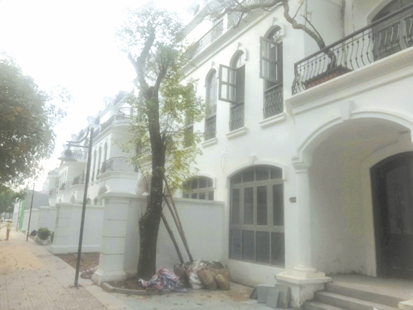 thi truong bat dong san 2022 co hoi va thach thuc dan xen