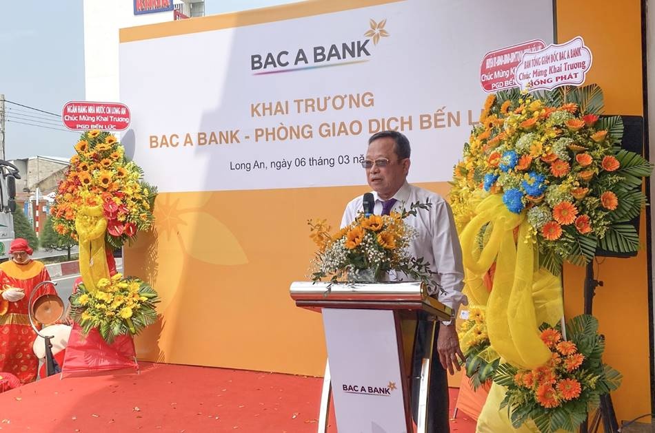 bac a bank tiep tuc mo rong mang luoi giao dich