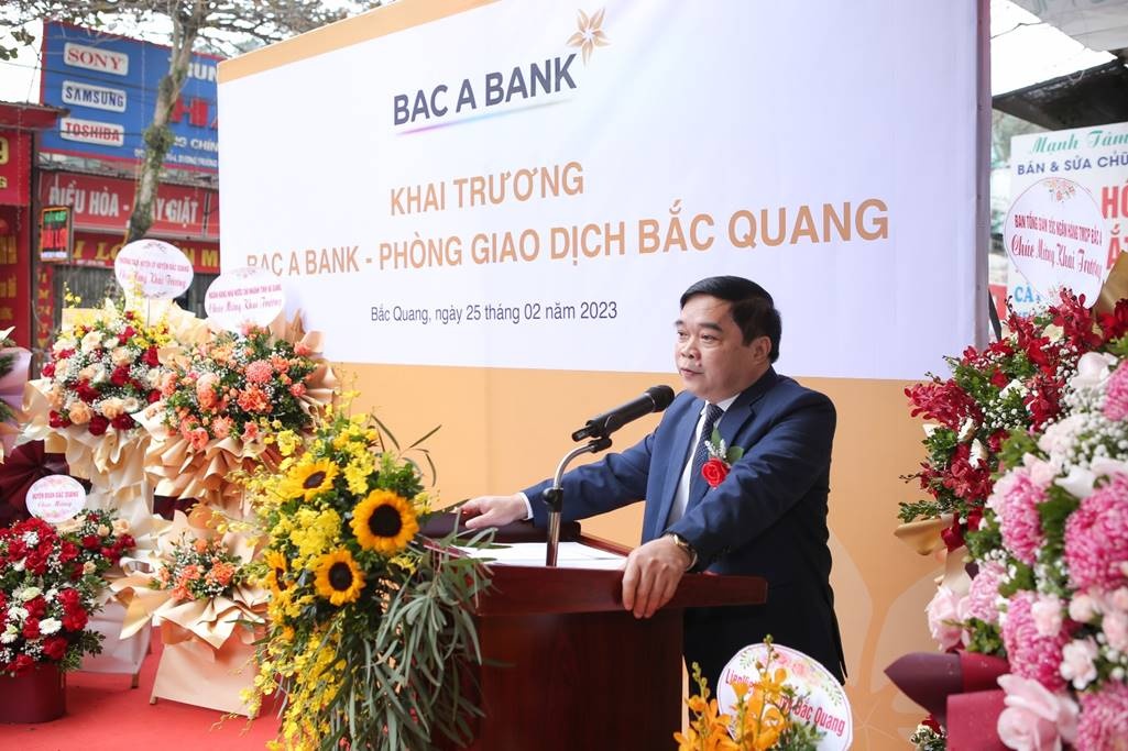 bac a bank tiep tuc mo rong mang luoi giao dich