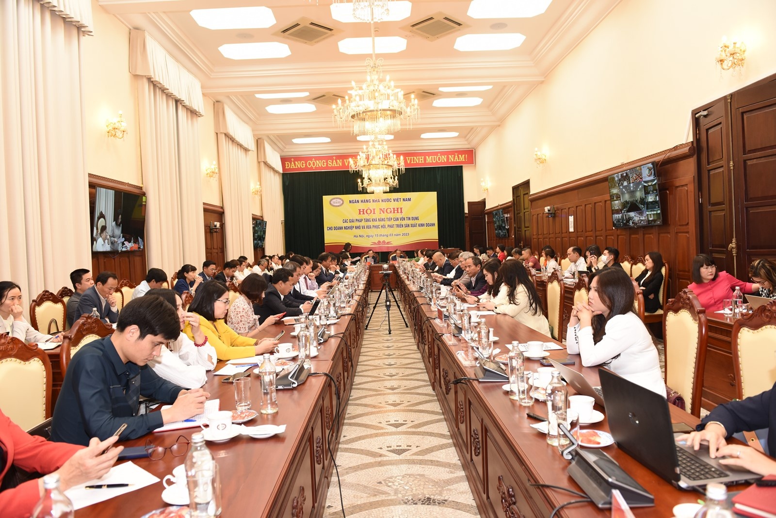 tang kha nang tiep can von tin dung cho doanh nghiep nho va vua