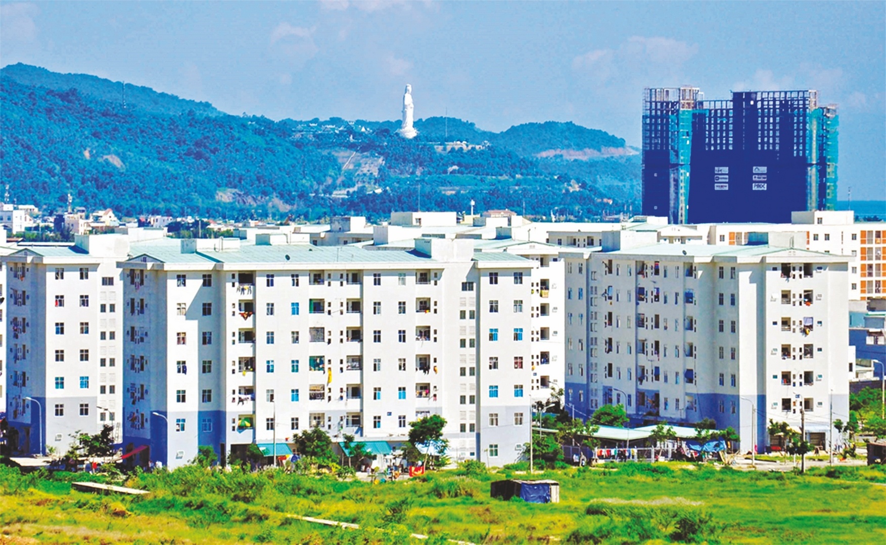 da nang go nut that cho phat trien nha o xa hoi