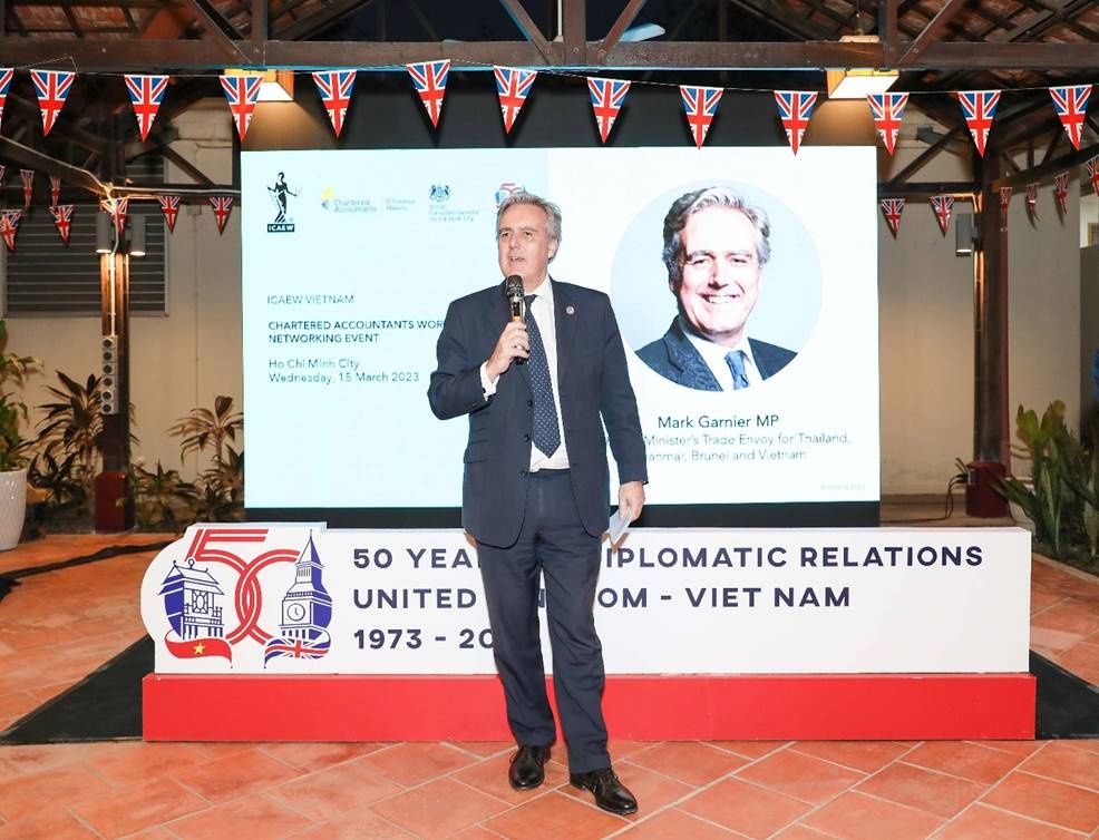 icaew di dau xay dung cong dong chartered accountant vung manh tai viet nam