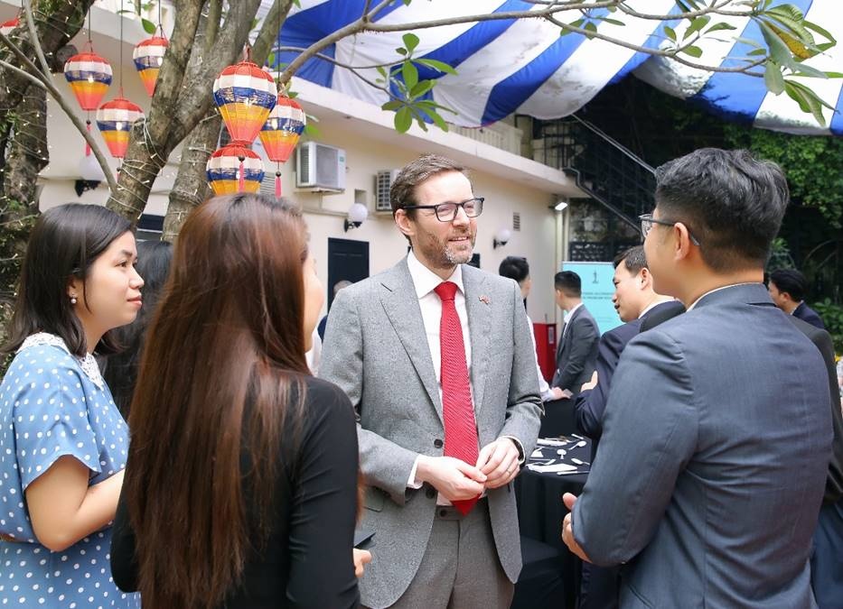 icaew di dau xay dung cong dong chartered accountant vung manh tai viet nam