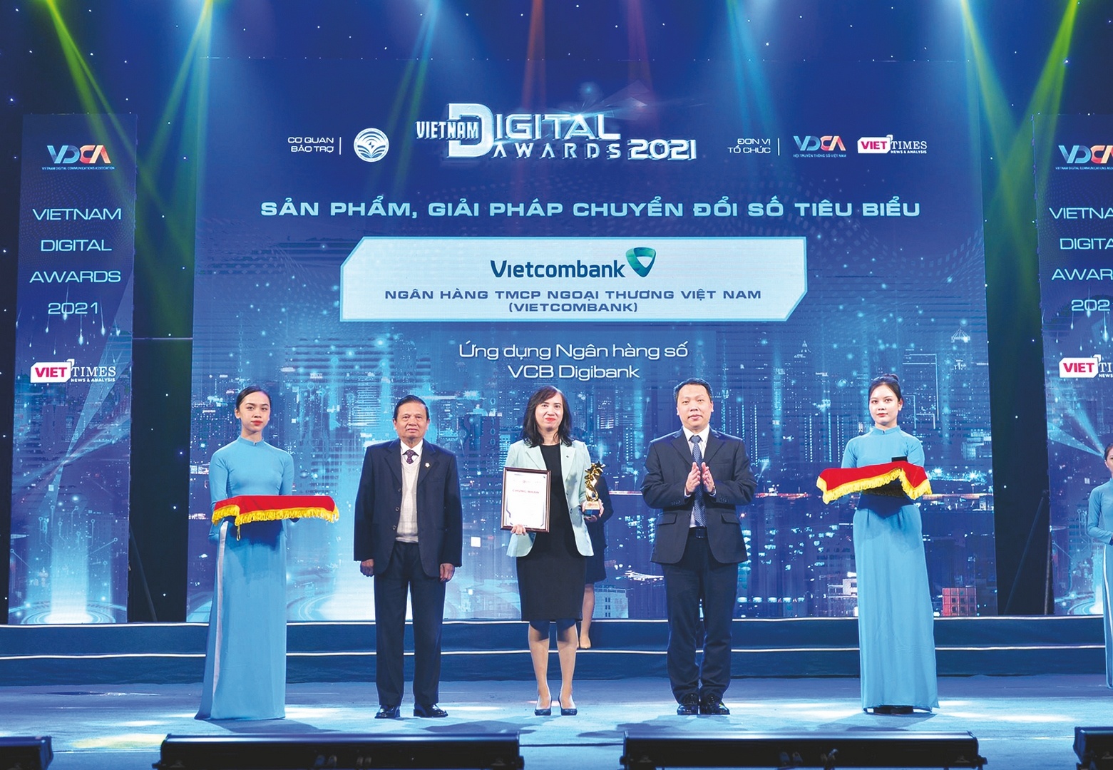 10 dau an noi bat trong giai doan 2018 2023 khang dinh vi the so 1 vuon ra bien lon