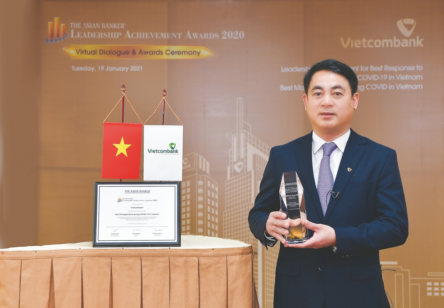 10 dau an noi bat trong giai doan 2018 2023 khang dinh vi the so 1 vuon ra bien lon