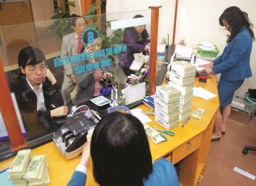 Chia sẻ gánh nặng xử lý nợ xấu