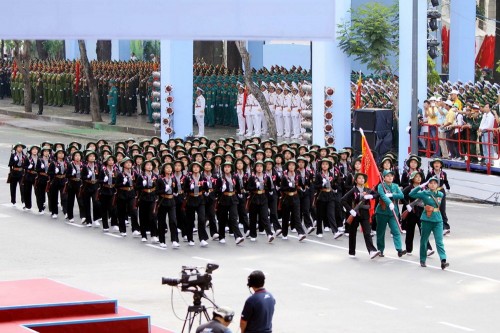 Lễ diễu binh và diễu hành kỷ niệm 40 năm thống nhất đất nước Lễ diễu binh và diễu hành kỷ niệm 40 năm thống nhất đất nước