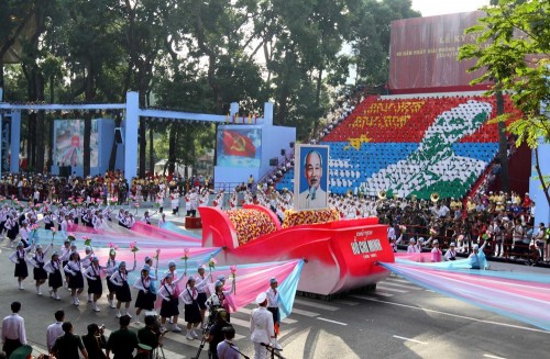 Lễ diễu binh và diễu hành kỷ niệm 40 năm thống nhất đất nước Lễ diễu binh và diễu hành kỷ niệm 40 năm thống nhất đất nước