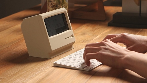 “Hóa thân” iPhone thành máy tính siêu nhỏ với phụ kiện độc đáo Elego M4 “Hóa thân” iPhone thành máy tính siêu nhỏ với phụ kiện độc đáo Elego M4