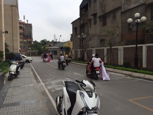 Cư dân Helios Tower (75 Tam Trinh) bị chủ đầu tư dự án kế bên đe dọa