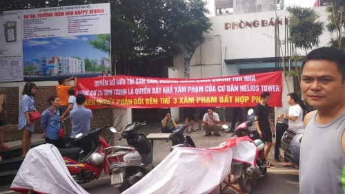 Cư dân Helios Tower (75 Tam Trinh) bị chủ đầu tư dự án kế bên đe dọa