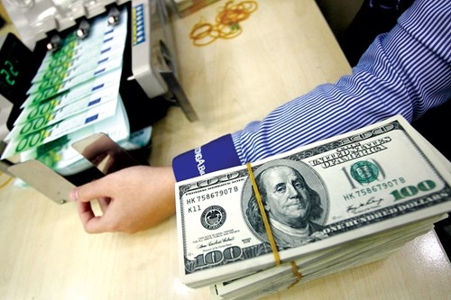 Giá bán USD tại các ngân hàng phổ biến trong khoảng 22.800-22.810 đồng/USD Giá bán USD tại các ngân hàng phổ biến trong khoảng 22.800-22.810 đồng/USD