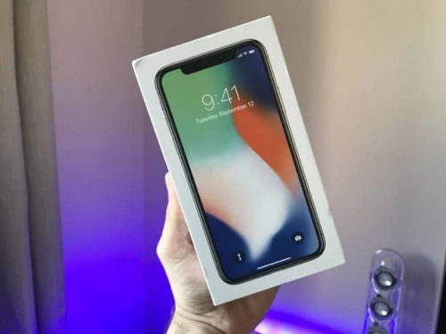 Apple muốn Samsung hạ giá bán màn OLED để giảm giá iPhone Apple muốn Samsung hạ giá bán màn OLED để giảm giá iPhone