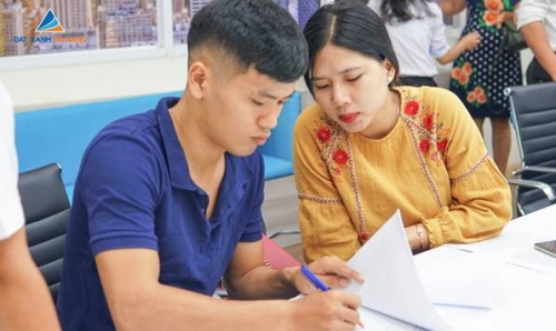 Công chứng sang ‘sổ đỏ’ cho khách hàng của dự án Quảng Ngãi City Gate