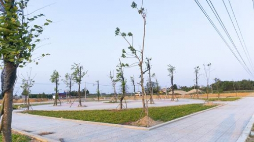 Công chứng sang ‘sổ đỏ’ cho khách hàng của dự án Quảng Ngãi City Gate