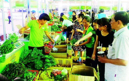 Để người dân được tiếp cận nông sản sạch tốt hơn