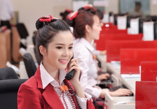 Hoa khôi ngân hàng HDBank làm đại sứ lễ hội bánh dân gian Nam Bộ